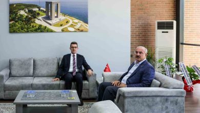 canakkale valisi toraman ezine kaymakami kaptanoglu ile bir araya geldi 1d6e757453d3 |