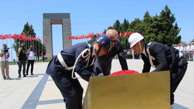 canakkalede 15 temmuz sehitleri sehitler abidesinde anildi f25325a20a82 |