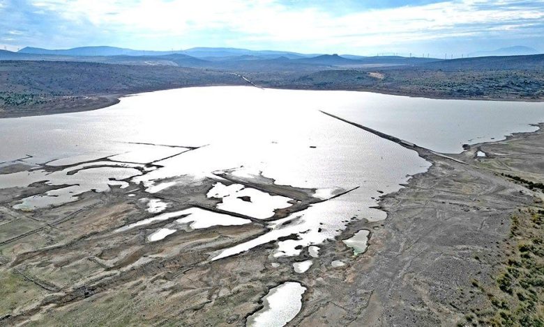 cesme kutlu aktas barajinda su seviyesi yuzde 5in altina dustu cd94973427b6 |