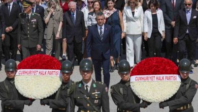 chp genel baskani ozel lozan antlasmasinin 102nci yildonumunde anitkabiri ziyaret etti 5b435ea5295f |