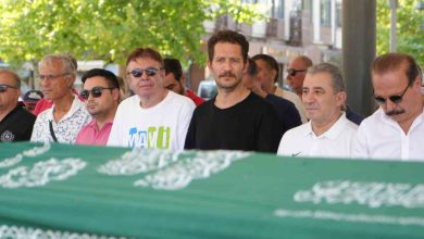 dogum gununde aci haberi alan unlu oyuncu dedesini son yolculuguna ugurladi 30bcc8255d0a |