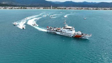 edremitte kabotaj bayrami tekne korteji ile kutlandi 7a7b64480b17 |