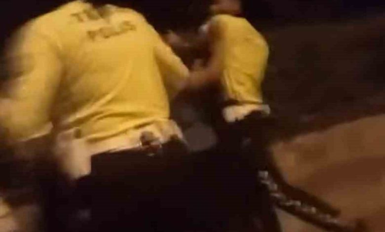 Ehliyetsiz sürücüye ceza kesildi, babası olay çıkardı 1 ehliyetsiz surucuye ceza kesildi babasi olay cikardi bb96f872fa0c |