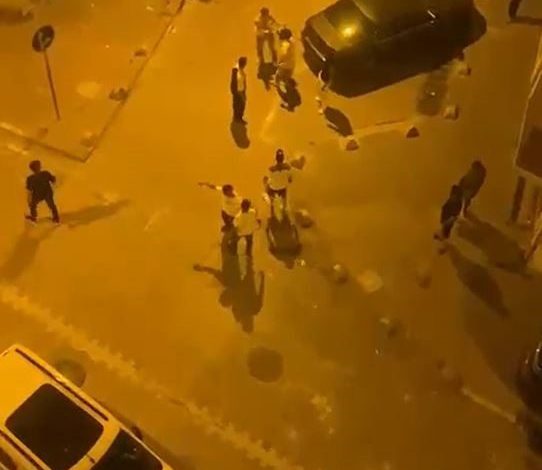 esenyurtta gencler arasindaki kavga kamerada 5eda8742b273 |
