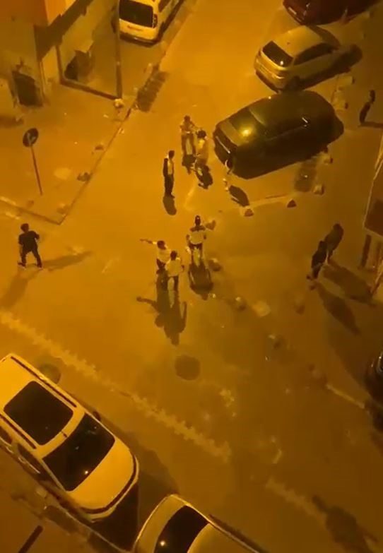 esenyurtta gencler arasindaki kavga kamerada 5eda8742b273 |