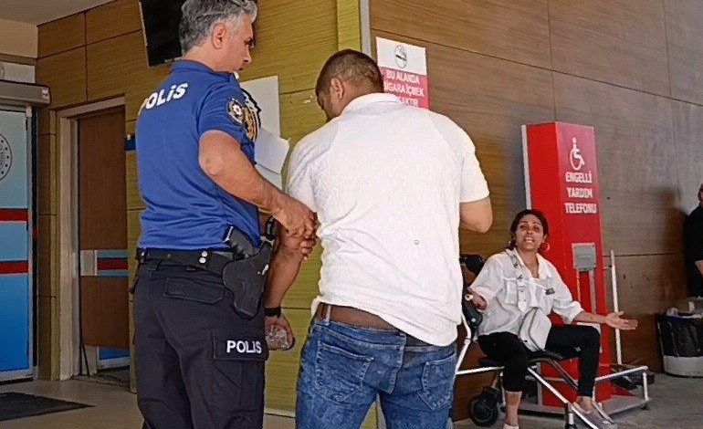 esini bicakla yaralayan kadin serbest birakildi 43eae6d48b5f |