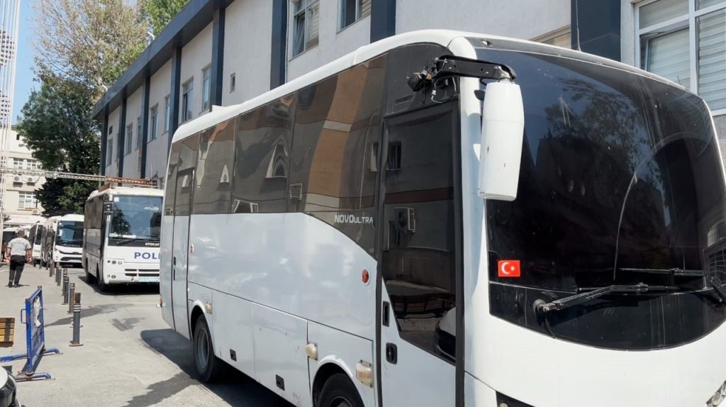 fetonun guncel yapilanmasinda gozaltina alinan 51 supheli adliyeye sevk edildi a94f31a95fc0 |