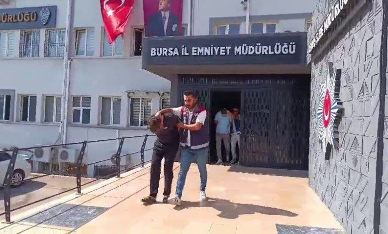 Fon vaadiyle 6,5 milyonluk vurgun: Tehdit ve darbettiler, eşinden bile para istediler 1 fon vaadiyle 65 milyonluk vurgun tehdit ve darbettiler esinden bile para istediler abd66d0a0816 |