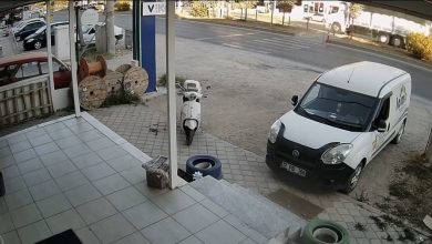 freni patlayan kamyonun trafik isiginda bekleyen 4 otomobile carptigi kaza kamerada 879bb3c923cf |