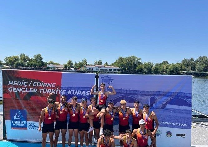 gencler turkiye kupasinda galatasaray birinci oldu 12e0d35694bf |