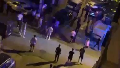 gozu donmus adam ailesine saldirdi mudahale etmek isteyenlere bicak cekti a561be0b8585 |