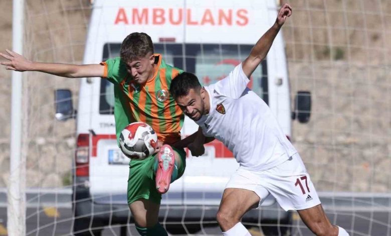 Hazırlık maçı: Corendon Alanyaspor: 4 - Atakaş Hatayspor: 0 1 hazirlik maci corendon alanyaspor 4 atakas hatayspor 0 103db2e6ef44 |