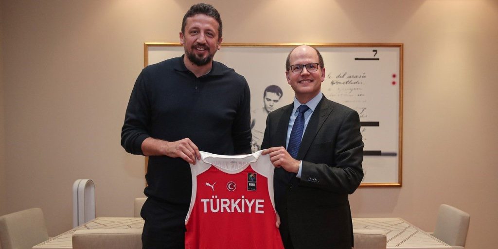 hidayet turkoglu fiba pencereleri sayesinde taraftarlar milli takimlarini yilda birkac kez canli izleyebiliyor 74a6bae5da4a |