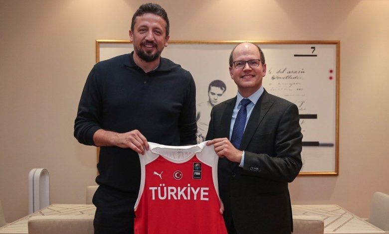 Hidayet Türkoğlu: "FIBA pencereleri sayesinde taraftarlar milli takımlarını yılda birkaç kez canlı izleyebiliyor" 1 hidayet turkoglu fiba pencereleri sayesinde taraftarlar milli takimlarini yilda birkac kez canli izleyebiliyor 74a6bae5da4a |