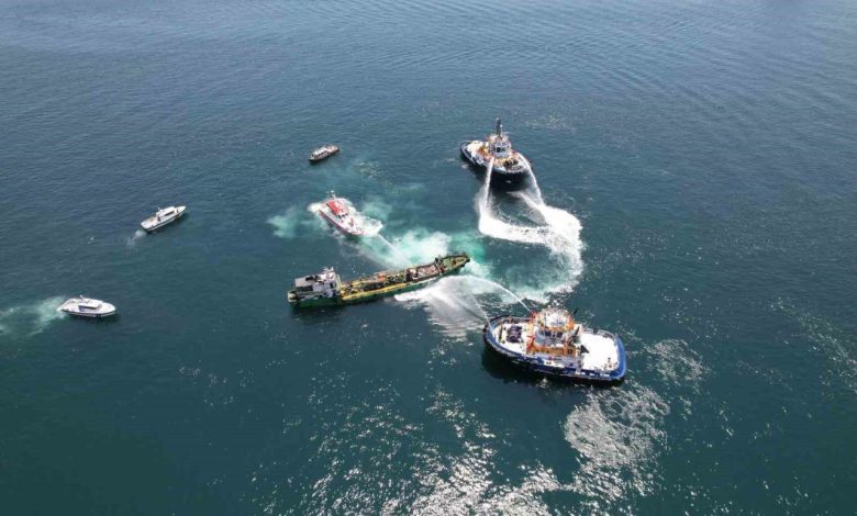 istanbul ambarli aciklarinda tanker yangini a59b513c6eaa |