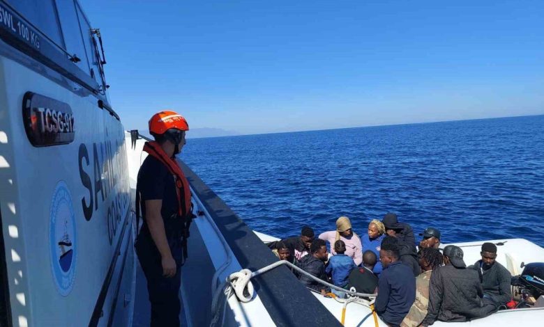 izmir aciklarinda 16 kacak gocmen yakalandi 90db98a465ca |