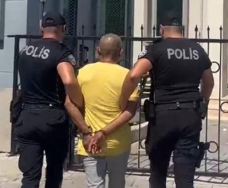 İzmir’de 19 yıl hapisle aranan hükümlü yakalandı 1 izmirde 19 yil hapisle aranan hukumlu yakalandi b84f283ef989 |