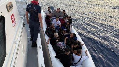 izmirde 31 duzensiz gocmen ve 1 kacakci yakalandi 33 gocmen kurtarildi 2199cf2548f8 |