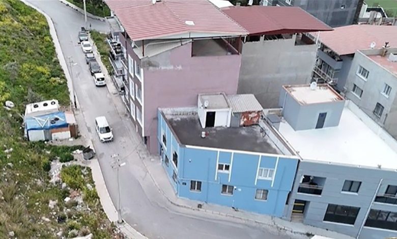 İzmir’de 95 adrese şafak vakti baskın: 133 gözaltı 1 izmirde 95 adrese safak vakti baskin 133 gozalti 82f631223f8b |