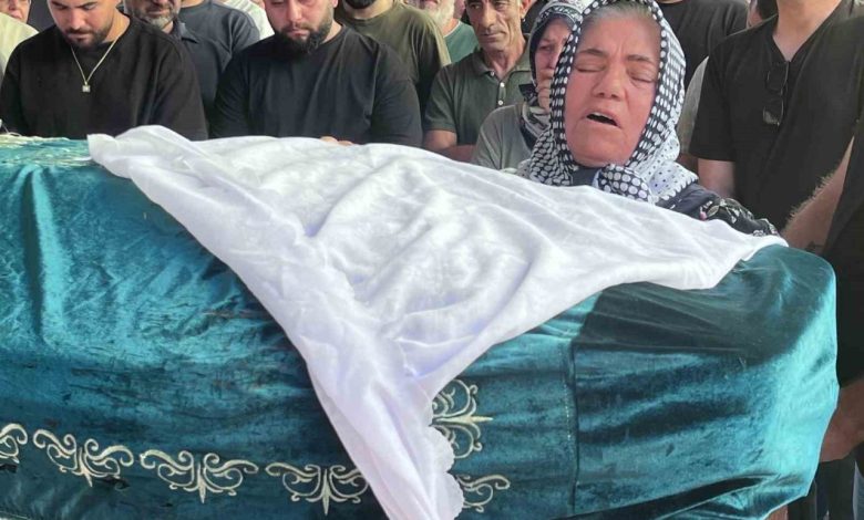 izmirde bosandigi esi tarafindan oldurulen kadin son yolculuguna ugurlandi 5e812320d8ac |