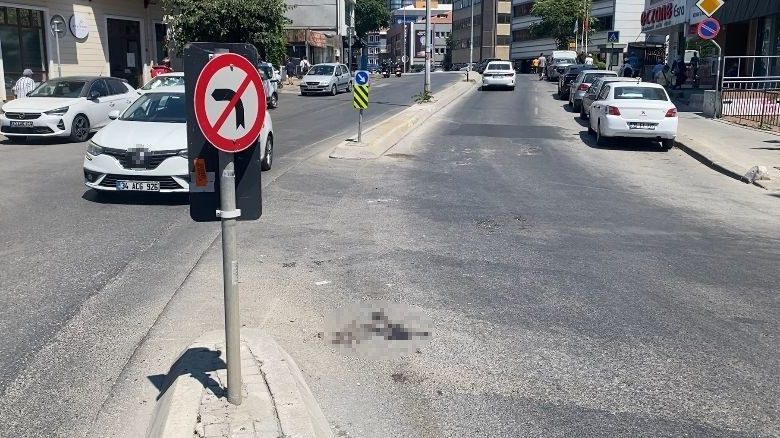 Kadıköy’de feci kaza: 1’i ağır 2 yaralı 1 kadikoyde feci kaza 1i agir 2 yarali ad3f45826d31 |