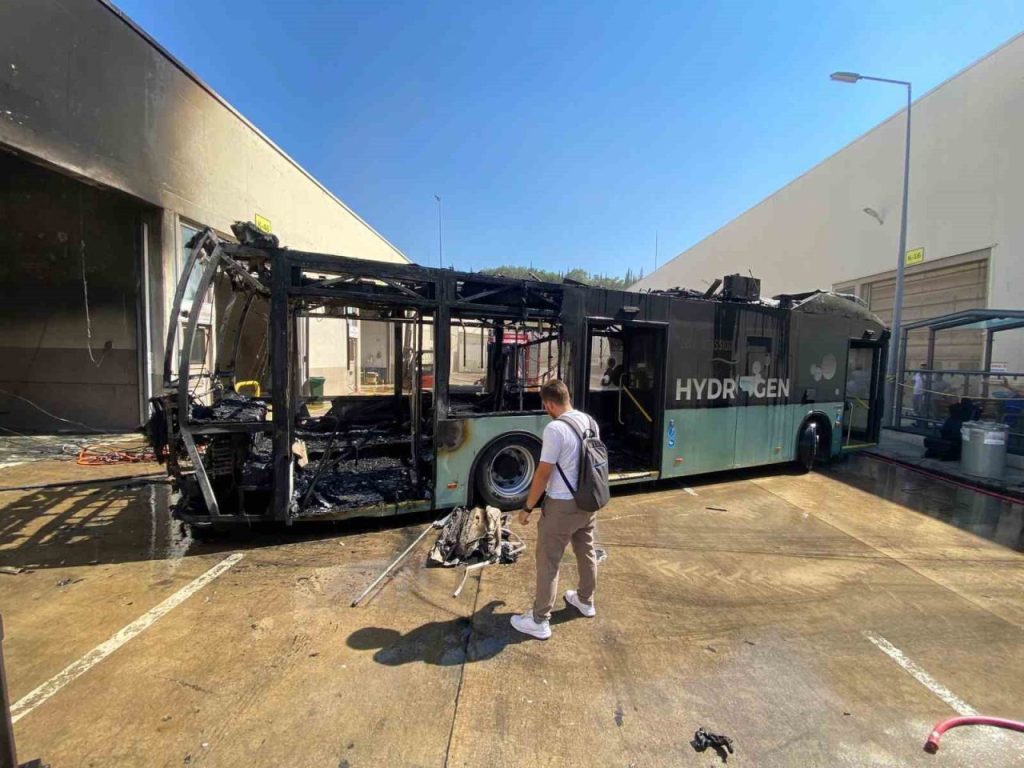 karsanda e atak yangini f449b8833113 |