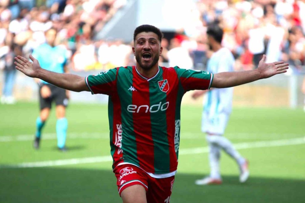 karsiyakada kadir bakirtas sevinci 17baeb9e48d5 |