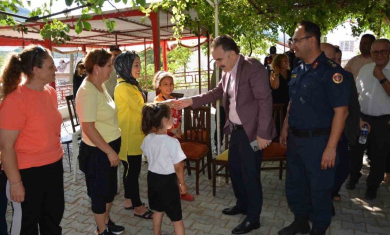 Kaymakam Odabaş, Dereli Köyü’ndeki bal sağım etkinliğine katıldı 1 kaymakam odabas dereli koyundeki bal sagim etkinligine katildi f0ff7e557718 |