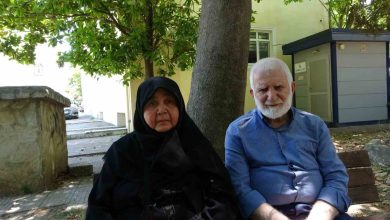 kizi ve damadiyla ortak aldiklari evden atilan yasli cift gunlerini cami avlusunda geciriyor 1824c477ac91 |