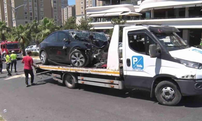 kontrolden cikan otomobil agaca carpip karsi seride gecti 4 yarali bbfa04d212b6 |