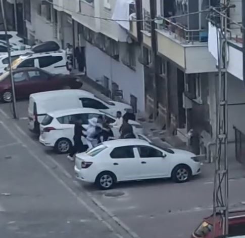 kufur tartismasinda ortalik karisti tekme tokat birbirine girdiler 6defd50890da |