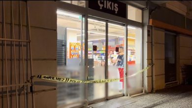 markette sen sapik misin diyen kadini ve 14 yasindaki kizi vurdu b3e629ae85b7 |