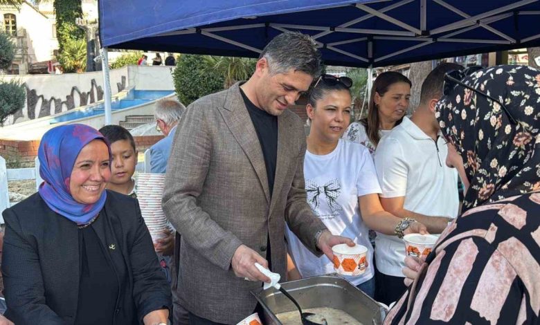 MHP Aliağa İlçe Teşkilatından aşure hayrı 1 mhp aliaga ilce teskilatindan asure hayri ddad952ce1d7 |