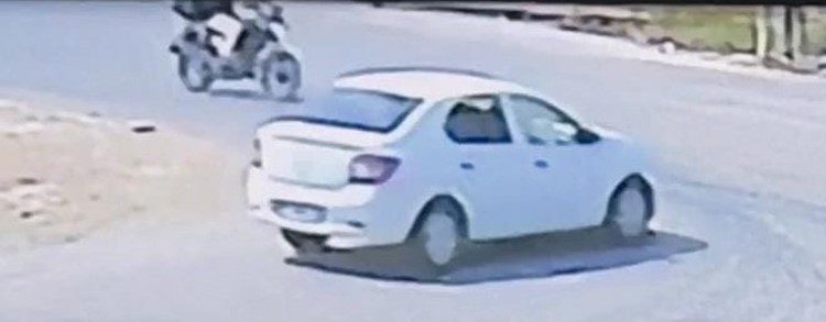 motosiklet ile otomobilin carpistigi kaza kamerada d00825475b56 |