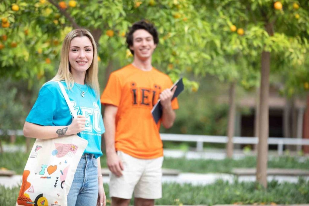 ogrenciler memnun izmir ekonomi zirvede 94083fc12916 |