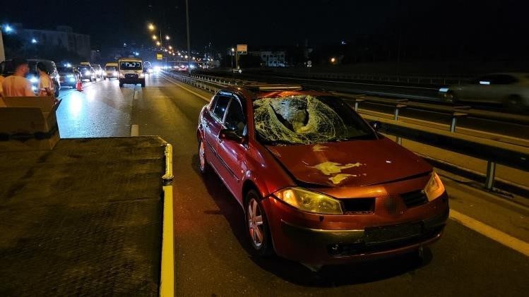 otoyoldan karsiya gecmeye calisirken otomobilin carptigi adam hayatini kaybetti eed37524e2d5 |