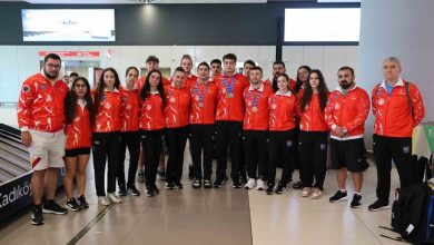 paletli yuzme buyukler milli takimi yurda dondu 58ae5f1e4f41 |