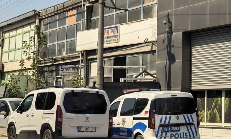pencereyi begenmeyen musteri is yerini kursunladi 689b9f0d6605 |