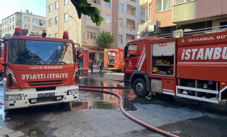 Pendik’te 4 katlı binanın çatısında yangın çıktı 1 pendikte 4 katli binanin catisinda yangin cikti b1d9f78428fe |