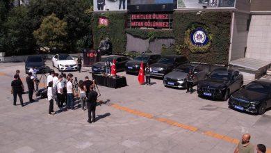 pos cihazlariyla para aklama operasyonunda ele gecirilen luks araclar emniyette sergilendi 70435b80bc25 |
