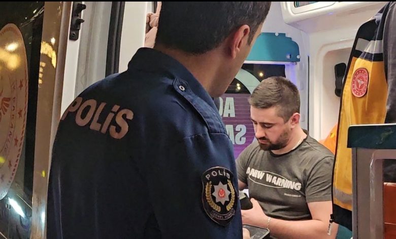 Şehir merkezinde dehşet anları: Yol verme yüzünden araçla ezmeye kalktı 1 sehir merkezinde dehset anlari yol verme yuzunden aracla ezmeye kalkti 9319052d30dd |