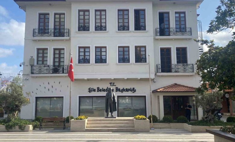 Şile Belediyesi’ne operasyon: Başkan Özgür Kabadayı gözaltına alındı 1 sile belediyesine operasyon baskan ozgur kabadayi gozaltina alindi a4c39fa9d275 |