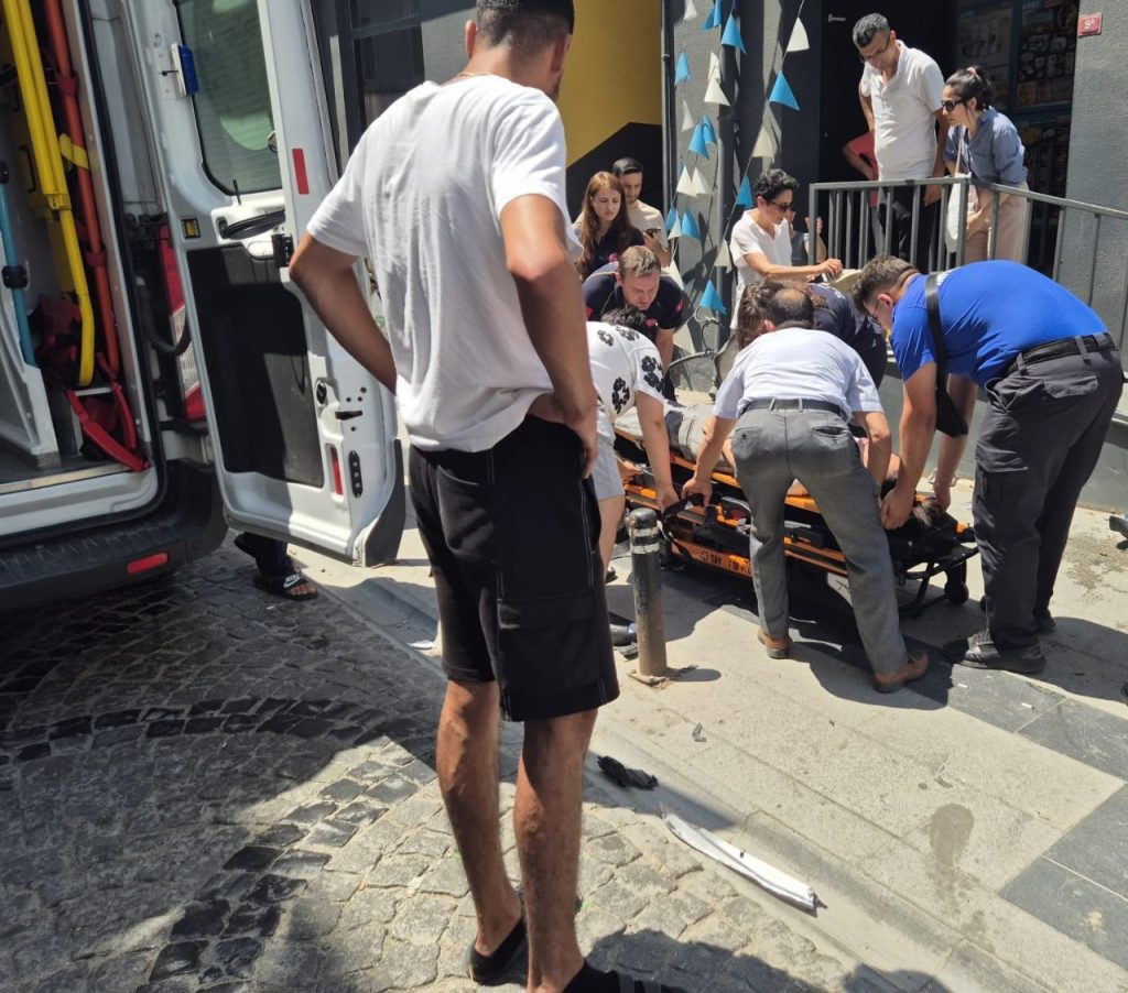 silivride pedallari karistirdi ortaligi boyle birbirine katti b7319c25b76b |