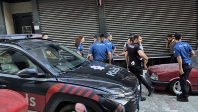 sultangazide devriye gorevi yapan polislere bicakli saldiri b4ce4474c6da |