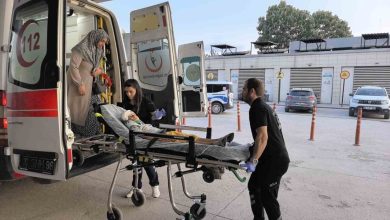 surgulu kapinin altinda kalan cocuk agir yaralandi 0bb97a3c7c41 |