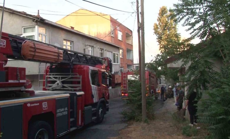 umraniyede 3 katli binanin catisinda korkutan yangin 0560eec1e8af |