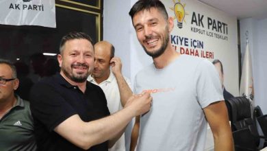 yeniden refah partisinden 61 isim ak partiye katildi 5a12d121af39 |
