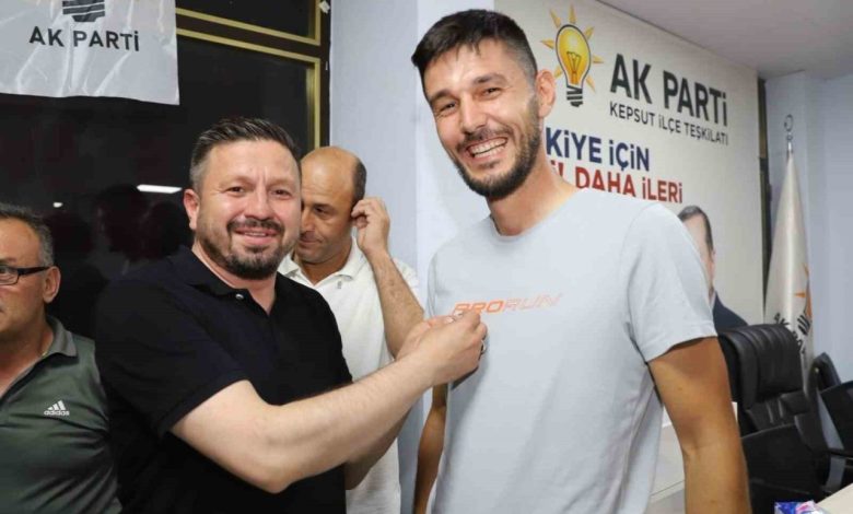 yeniden refah partisinden 61 isim ak partiye katildi 5a12d121af39 |