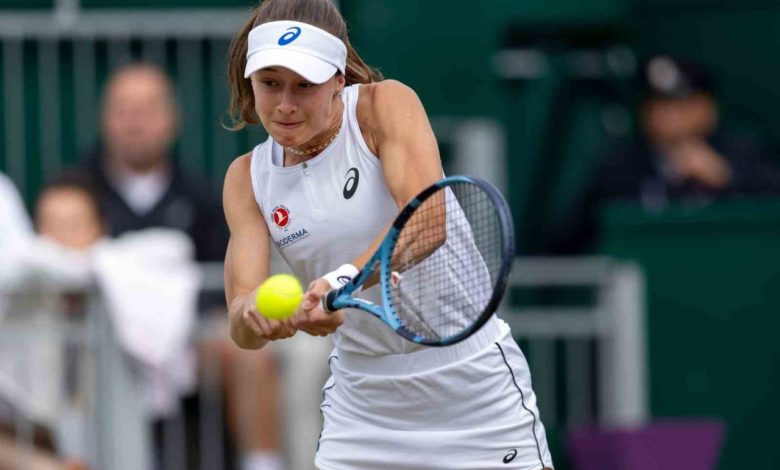 Zeynep Sönmez, Wimbledon’a 3. turda veda etti 1 zeynep sonmez wimbledona 3 turda veda etti 30037b66830f |