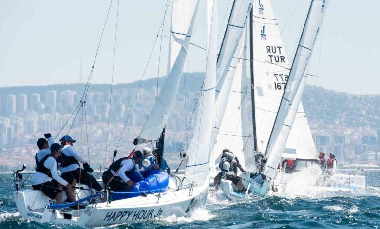 13 tayk eker olympos regattada j70 firtinasi yasandi e7d444382bf3 |